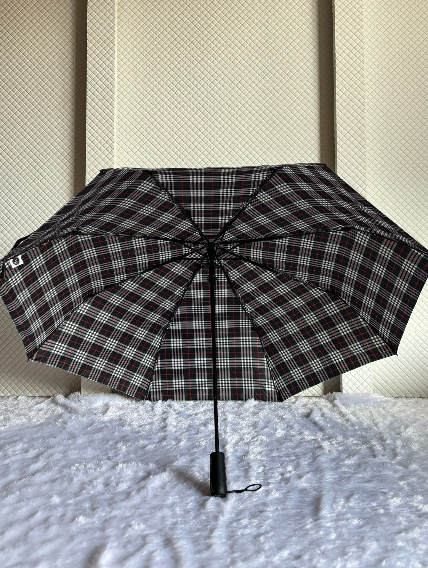 Jainsons Rain-Check 3 Fold Jumbo Umbrella | Checks Print | Black with Red Lining