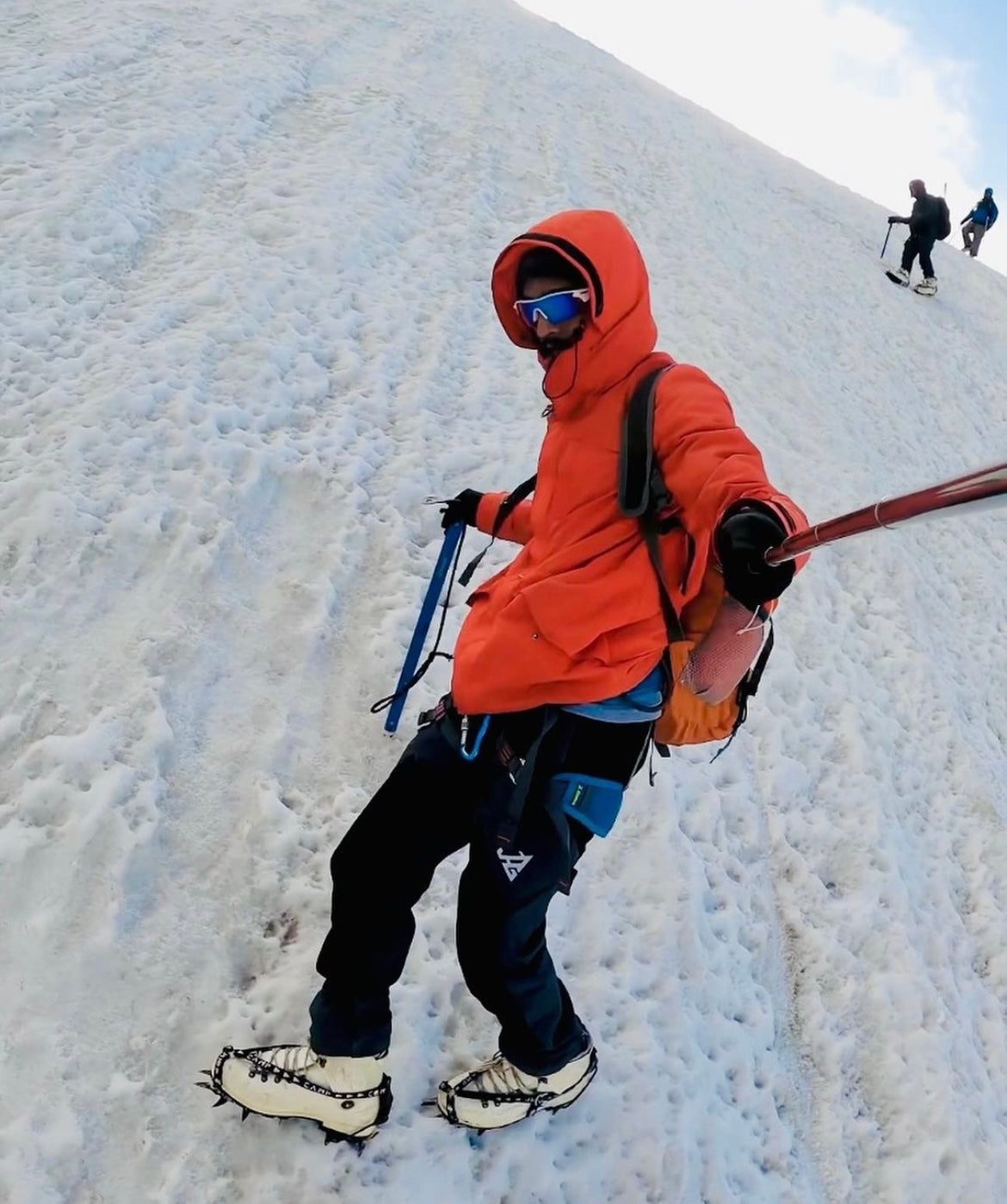 JAG Mt. Kailash Series Trekking & Hiking Pants | Snow Proof | Fleece Inside | Unisex Design | Bonded Fleeced Fabric | Snow Trekking Pants | Triple Layered Fabric | Black Grey