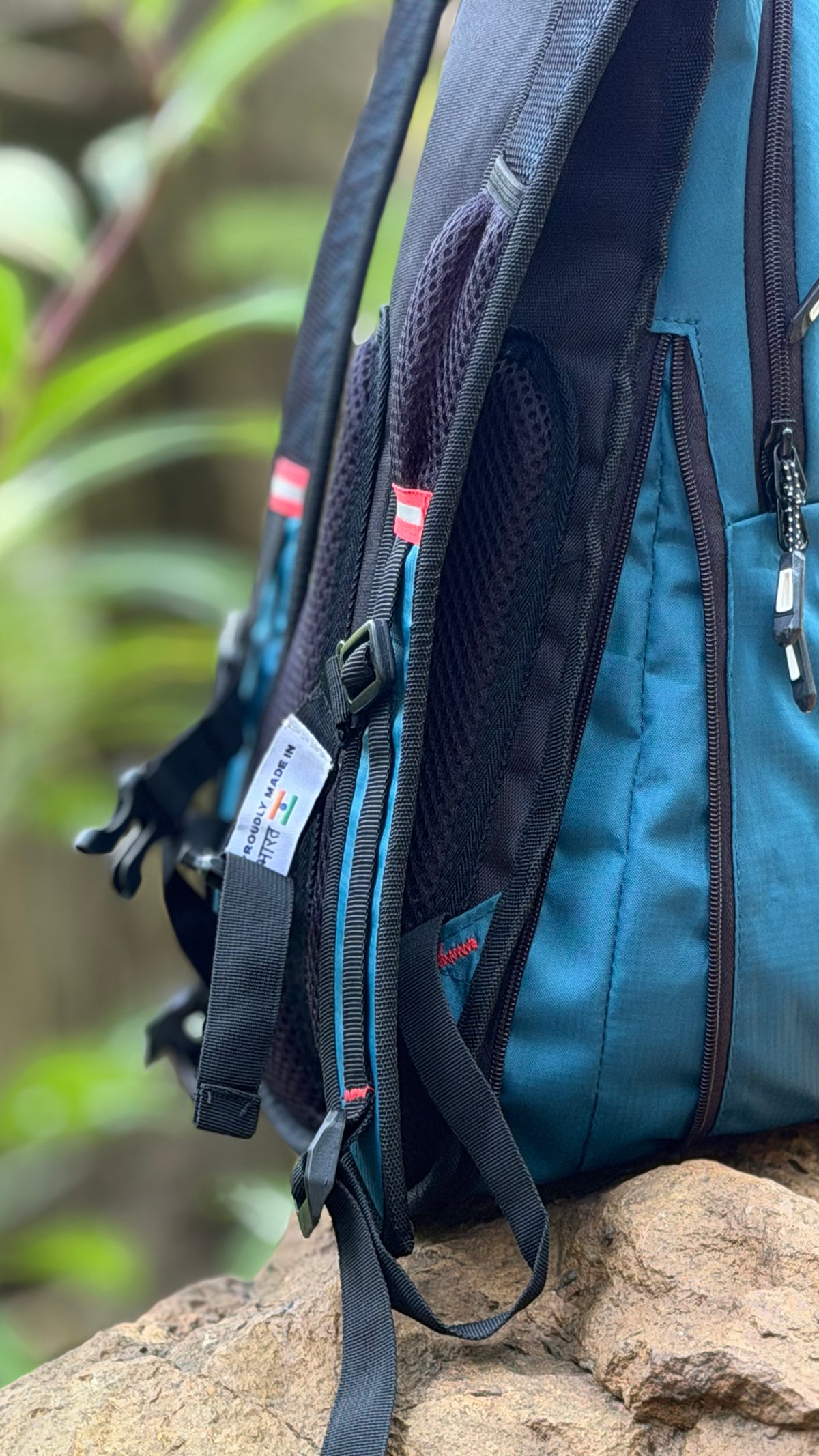 JAG Hydra 9L Hydration Bag and Backpack for Trail Running and Cycling | 9 Litres (Without Bladder)