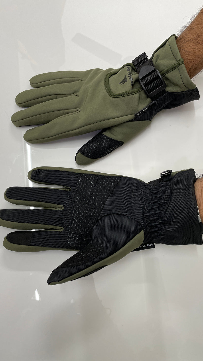 Water Repellent Fleeced Gloves | Mobile Use Touchscreen