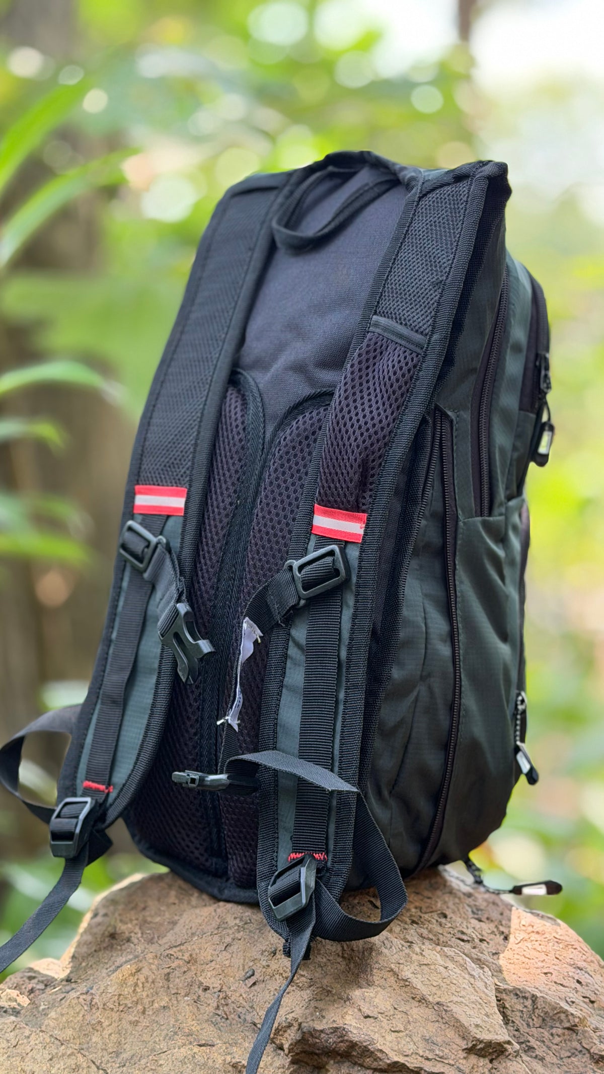 JAG Hydra 9L Hydration Bag and Backpack for Trail Running and Cycling | 9 Litres (Without Bladder)