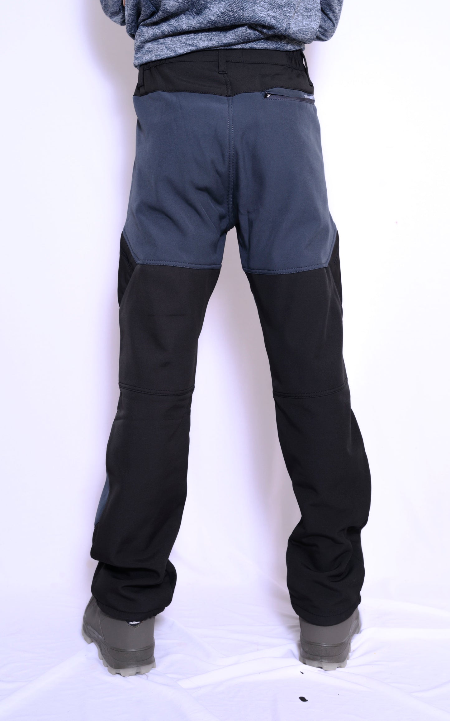 JAG Mt. Kailash Series Trekking & Hiking Pants | Snow Proof | Fleece Inside | Unisex Design | Bonded Fleeced Fabric | Snow Trekking Pants | Triple Layered Fabric | Black Grey