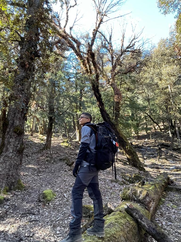 JAG Mt. Kailash Series Trekking & Hiking Pants | Snow Proof | Fleece Inside | Unisex Design | Bonded Fleeced Fabric | Snow Trekking Pants | Triple Layered Fabric | Black Grey