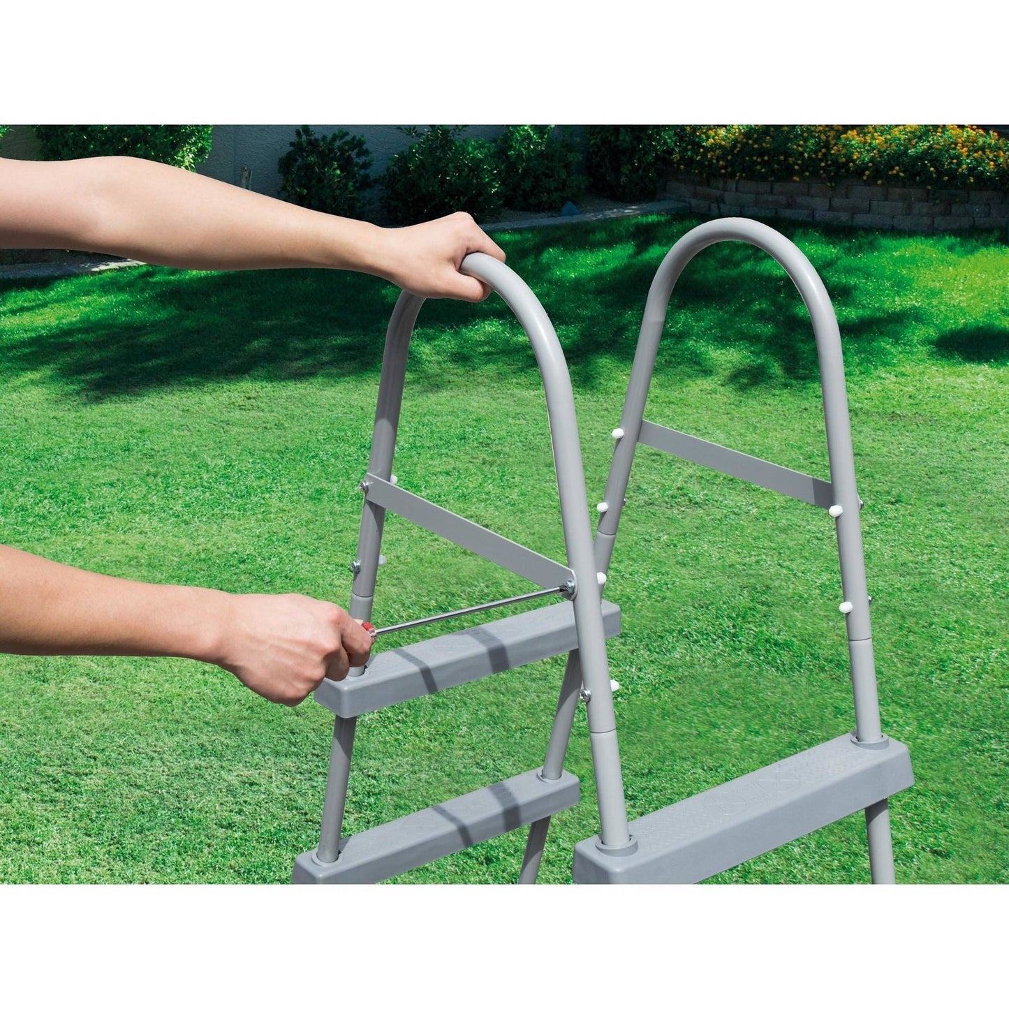 Bestway Power Steel 16' x 10' x 42" Oval Frame Swimming Pool Set with Filter, Ladder and Cover